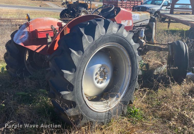 image for item DN6575 1996 Massey Ferguson 390T  tractor
