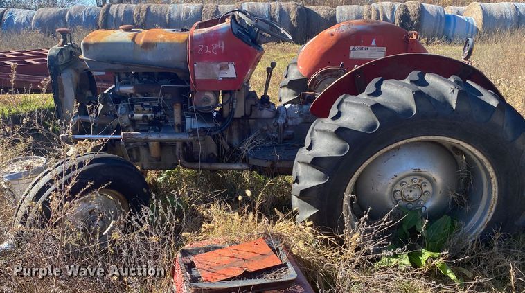 image for item DN6575 1996 Massey Ferguson 390T  tractor