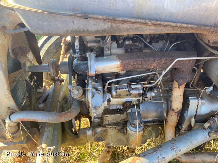 image for item DN6575 1996 Massey Ferguson 390T  tractor