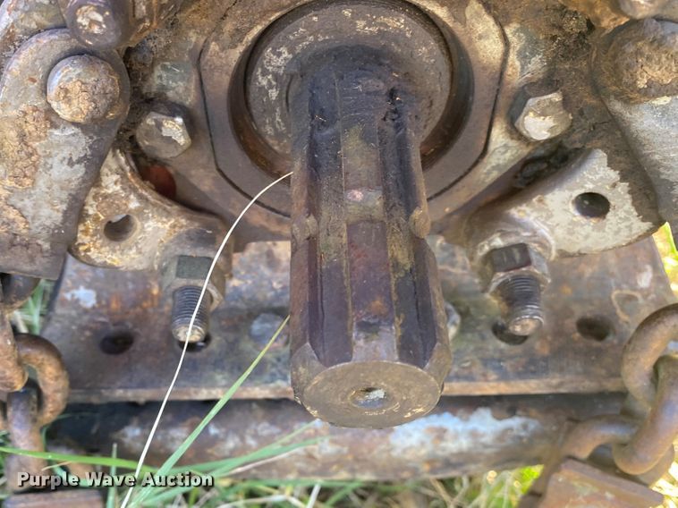 image for item DN6575 1996 Massey Ferguson 390T  tractor