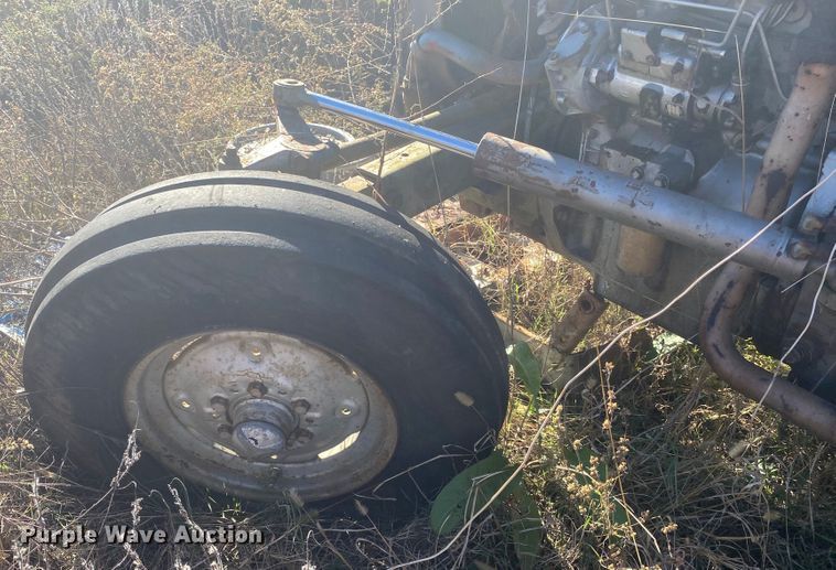 image for item DN6575 1996 Massey Ferguson 390T  tractor