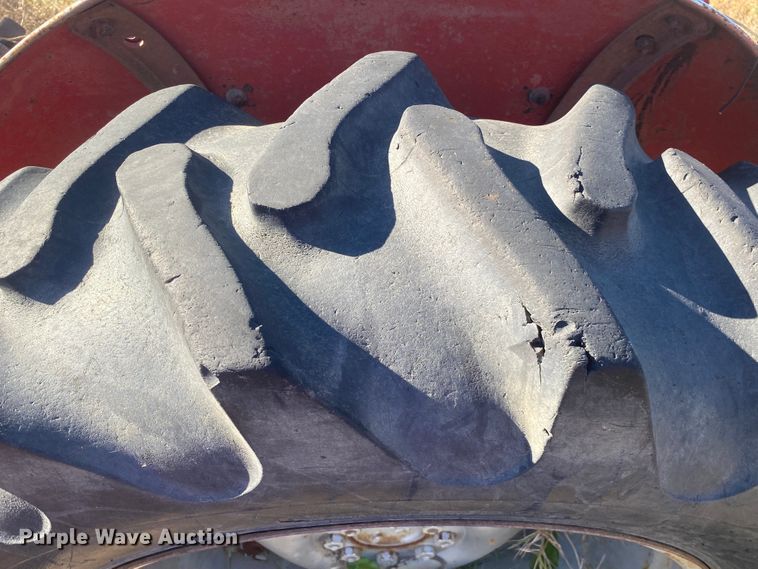 image for item DN6575 1996 Massey Ferguson 390T  tractor