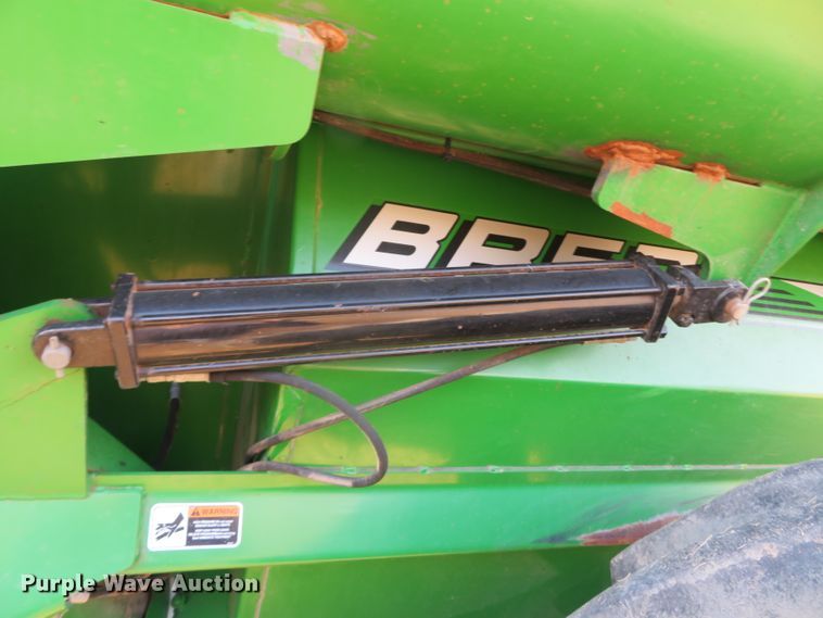 image for item DN7843 Brent 880  grain cart