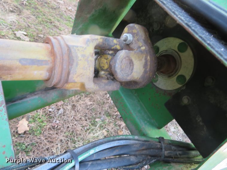 image for item DN7843 Brent 880  grain cart