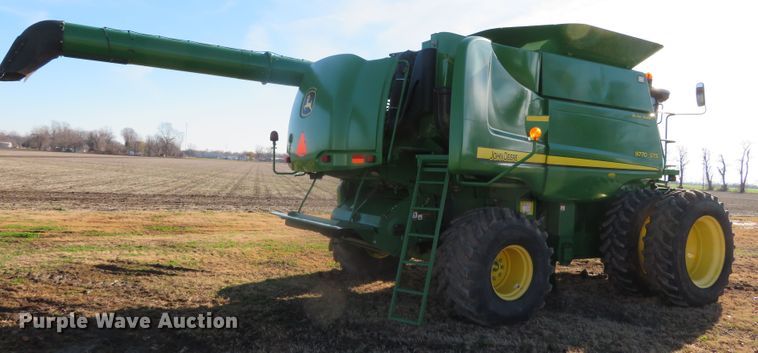 image for item DN7844 2010 John Deere 9770 STS  RWA combine