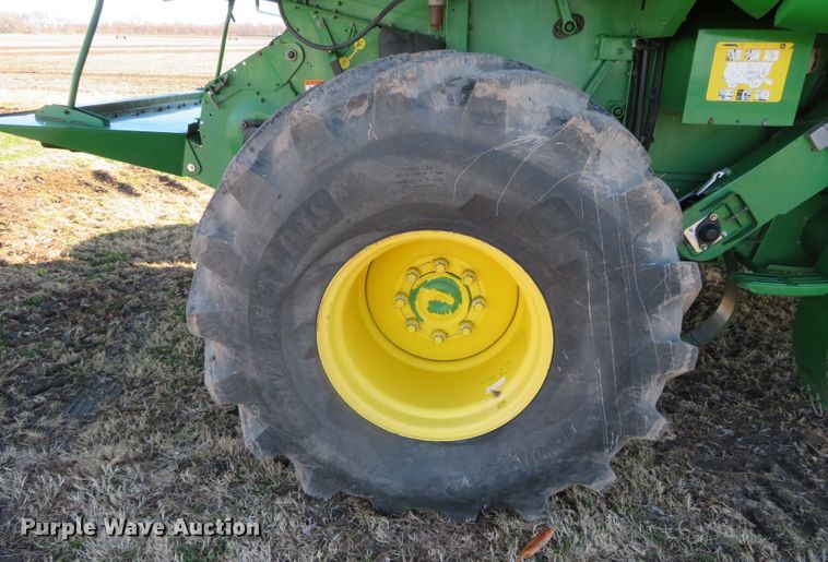 image for item DN7844 2010 John Deere 9770 STS  RWA combine