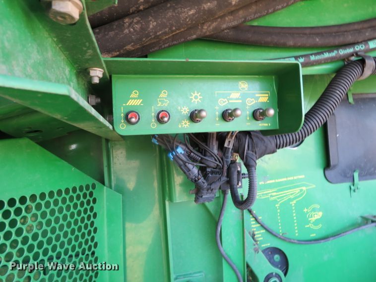 image for item DN7844 2010 John Deere 9770 STS  RWA combine