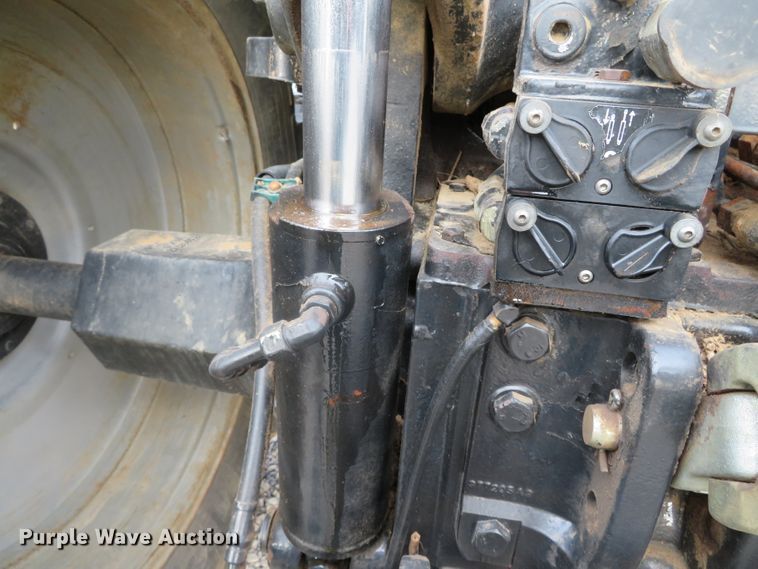 image for item DN7848 2004 Case IH MX255  MFWD tractor