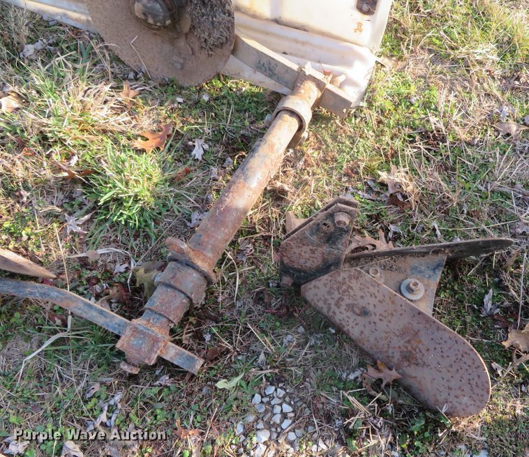 image for item DN7851 Hiniker Econ-O-Till  row crop cultivator