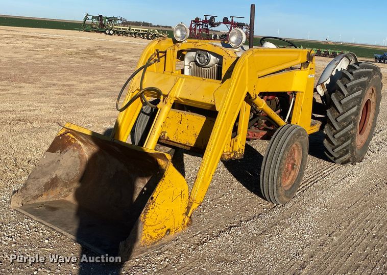 image for item EX9653 Ford 800  tractor