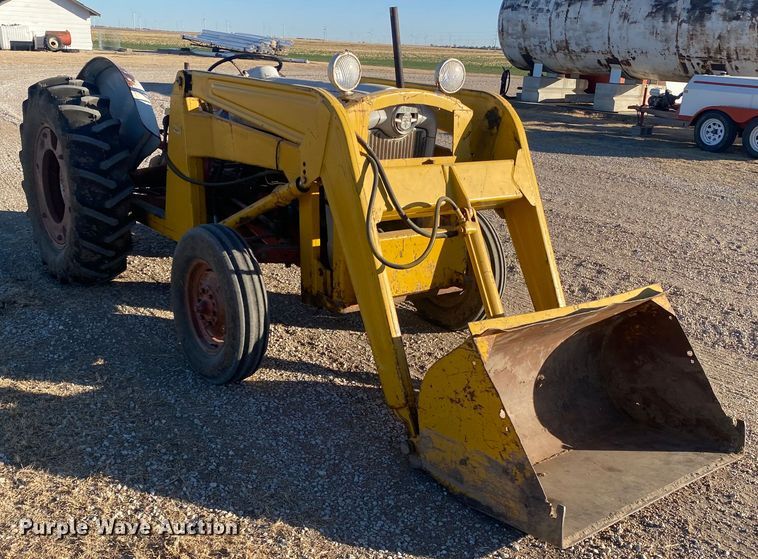 image for item EX9653 Ford 800  tractor