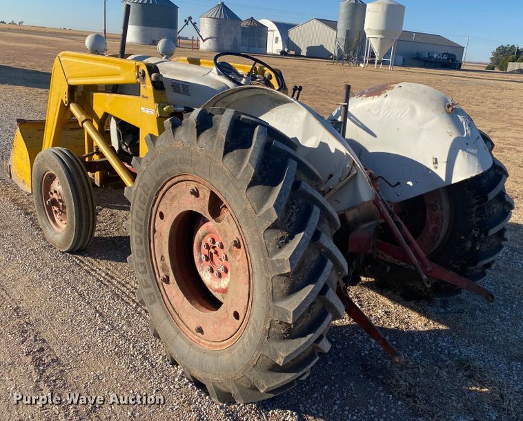 image for item EX9653 Ford 800  tractor