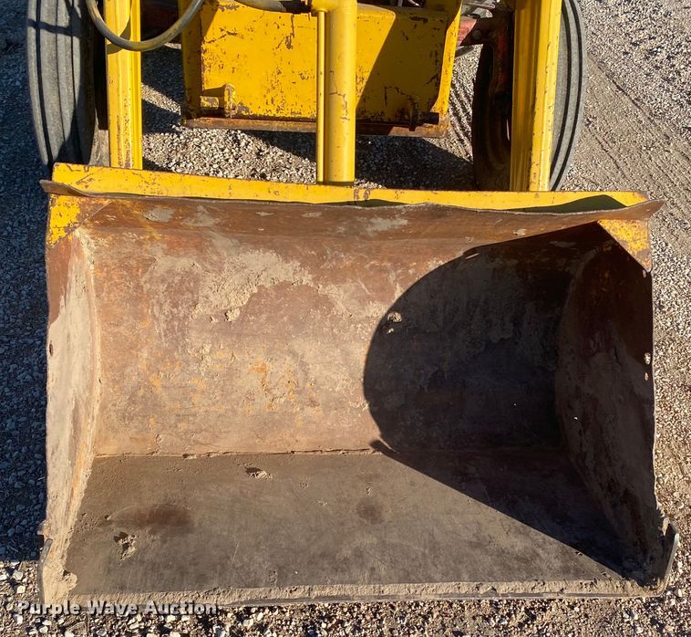 image for item EX9653 Ford 800  tractor