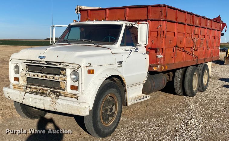 image for item EX9654 1970 Chevrolet C50  grain truck