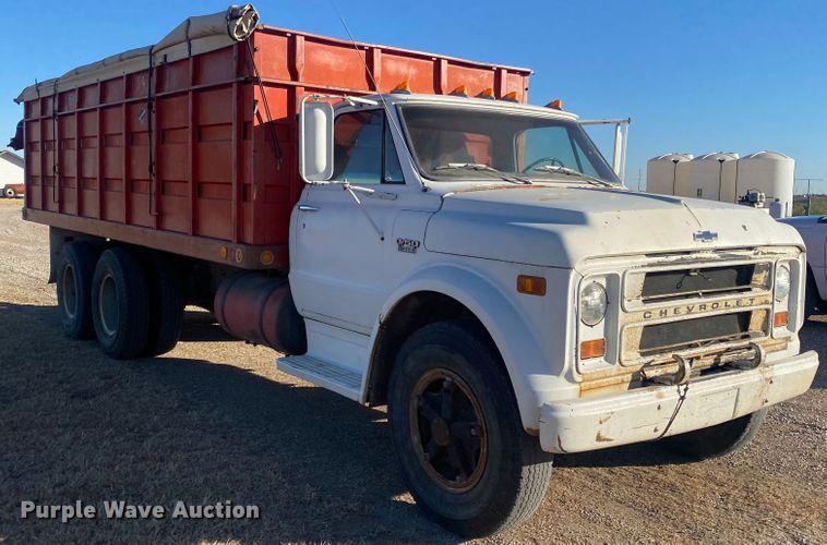image for item EX9654 1970 Chevrolet C50  grain truck