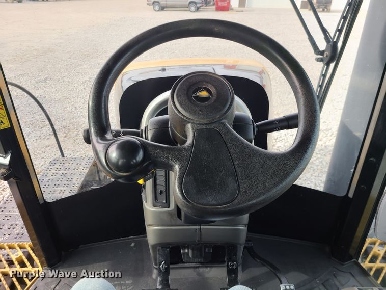 image for item GB9060 Challenger MT865C  tractor