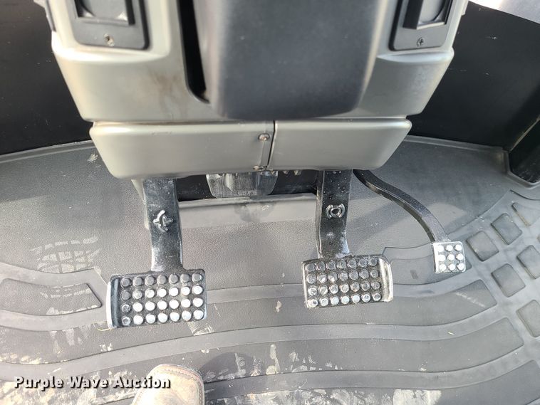 image for item GB9060 Challenger MT865C  tractor