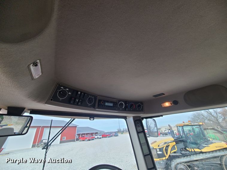 image for item GB9061 Case IH Quadtrac 485  4WD tractor