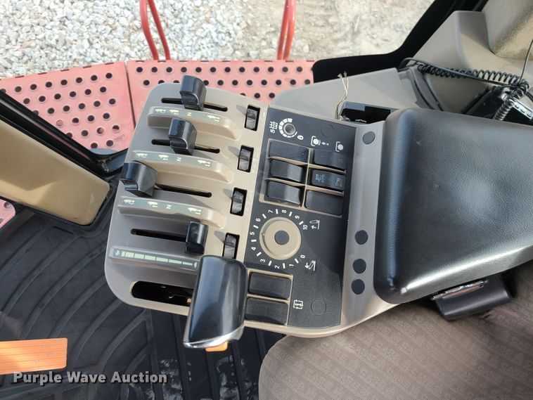 image for item GB9061 Case IH Quadtrac 485  4WD tractor