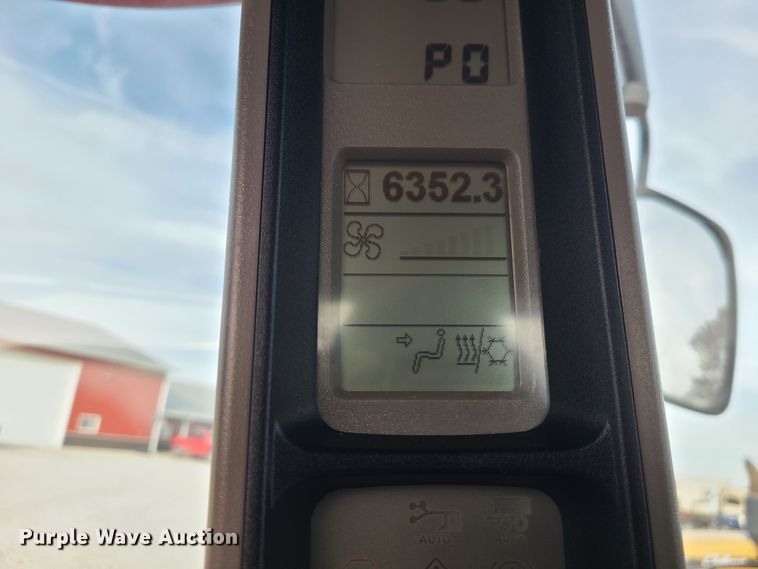 image for item GB9061 Case IH Quadtrac 485  4WD tractor