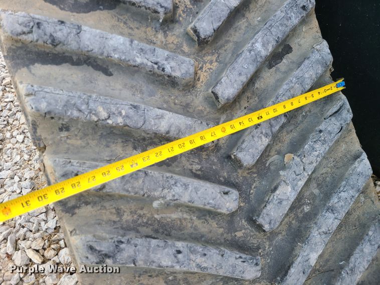 image for item GB9061 Case IH Quadtrac 485  4WD tractor