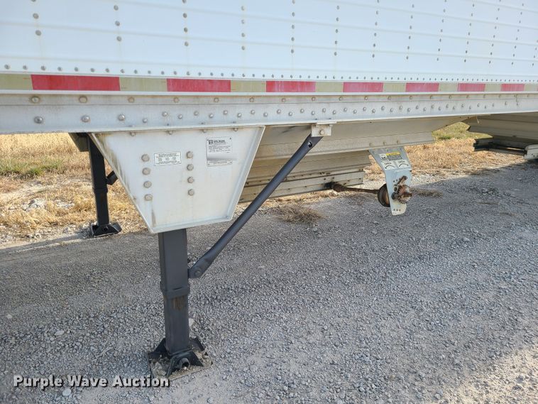 image for item GB9063 2010 Wilson  grain trailer