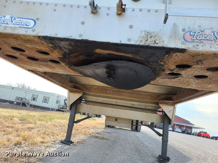 image for item GB9063 2010 Wilson  grain trailer