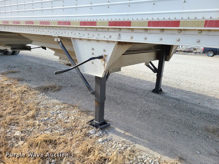 image for item GB9063 2010 Wilson  grain trailer