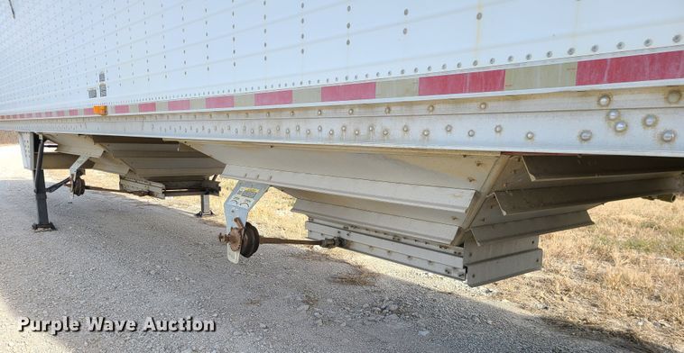 image for item GB9063 2010 Wilson  grain trailer