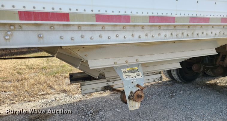 image for item GB9063 2010 Wilson  grain trailer