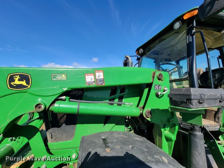 image for item HP9684 2014 John Deere 6115D  MFWD tractor