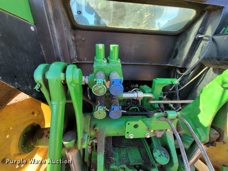 image for item HP9684 2014 John Deere 6115D  MFWD tractor