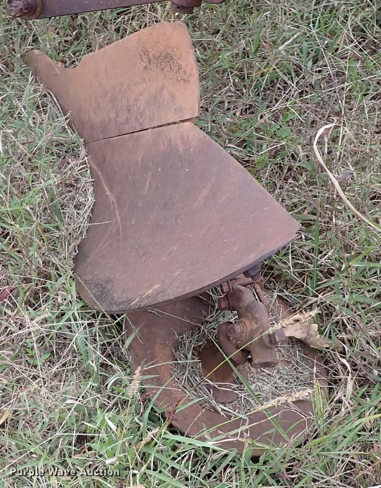 image for item IC9589 Allis Chalmers  six bottom plow