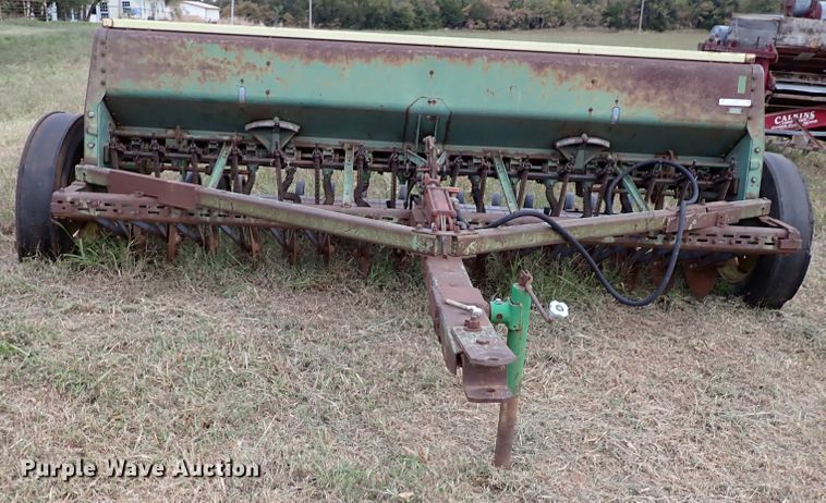 image for item IC9592 John Deere 8350  grain drill