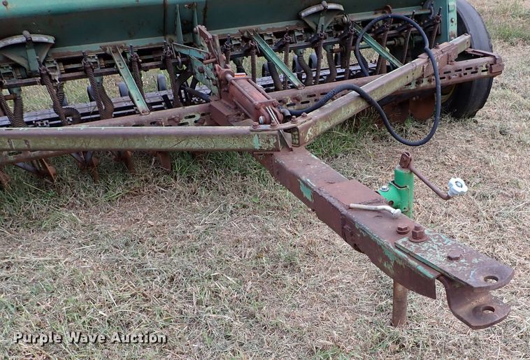 image for item IC9592 John Deere 8350  grain drill