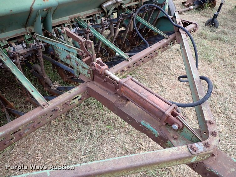 image for item IC9592 John Deere 8350  grain drill