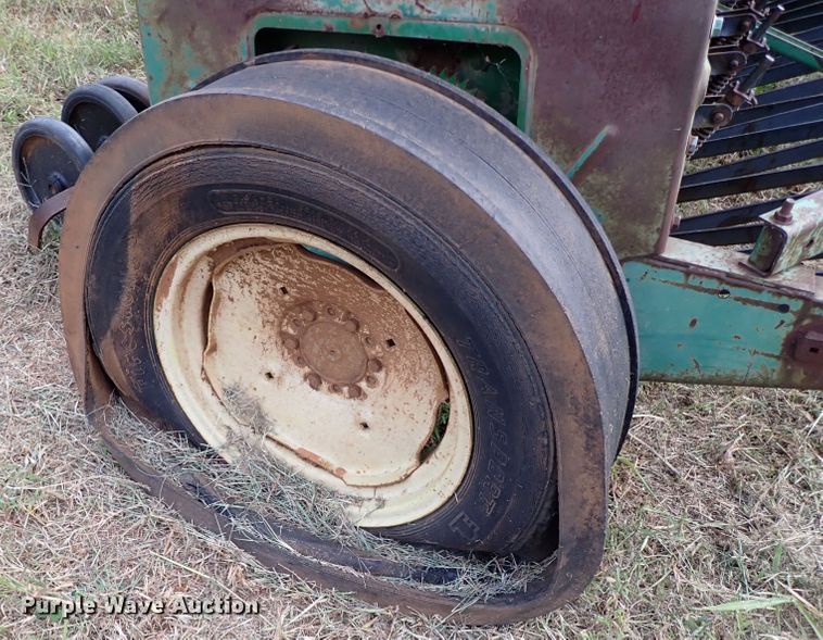 image for item IC9592 John Deere 8350  grain drill