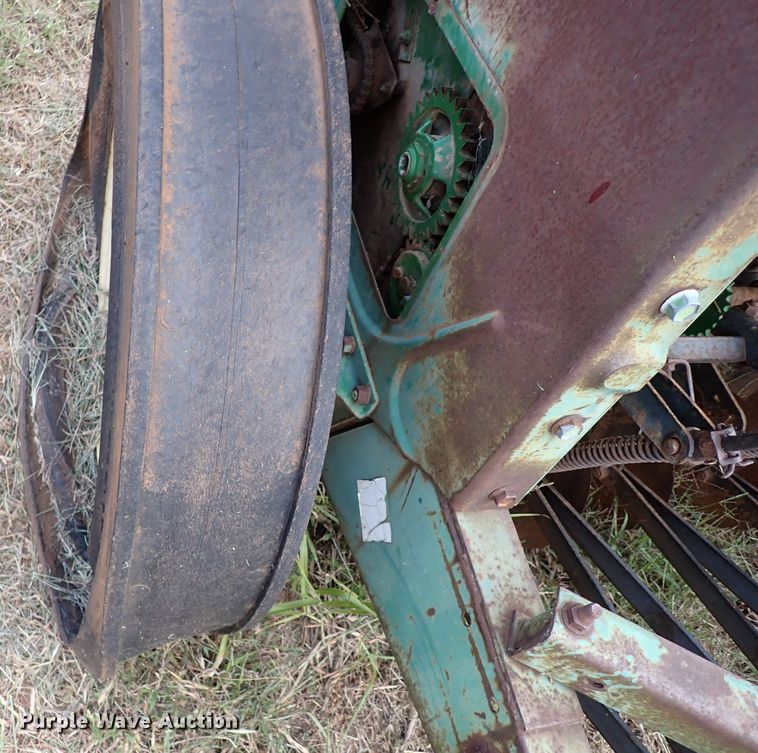 image for item IC9592 John Deere 8350  grain drill