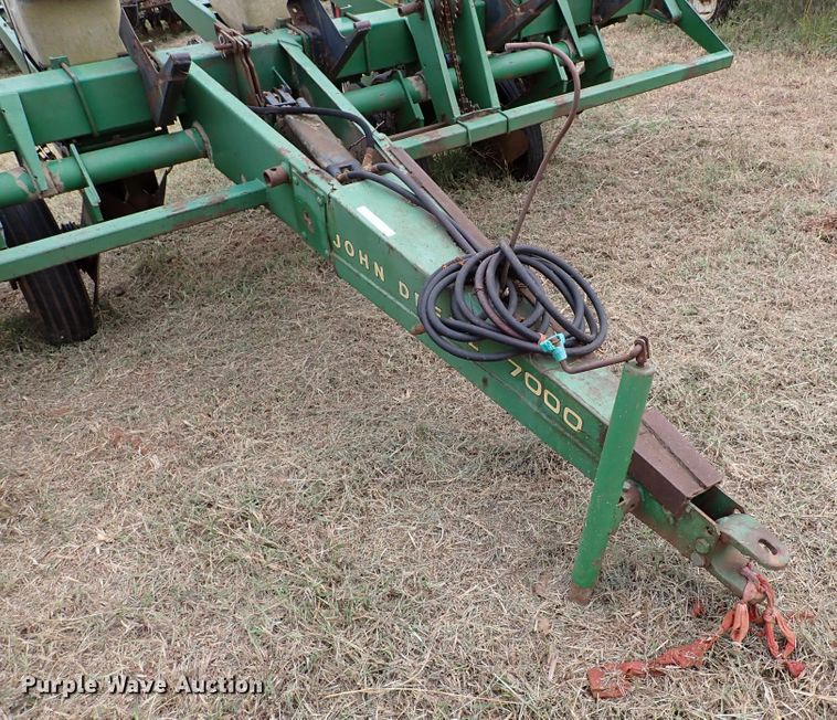 image for item IC9599 John Deere 7000  planter