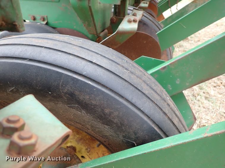 image for item IC9599 John Deere 7000  planter