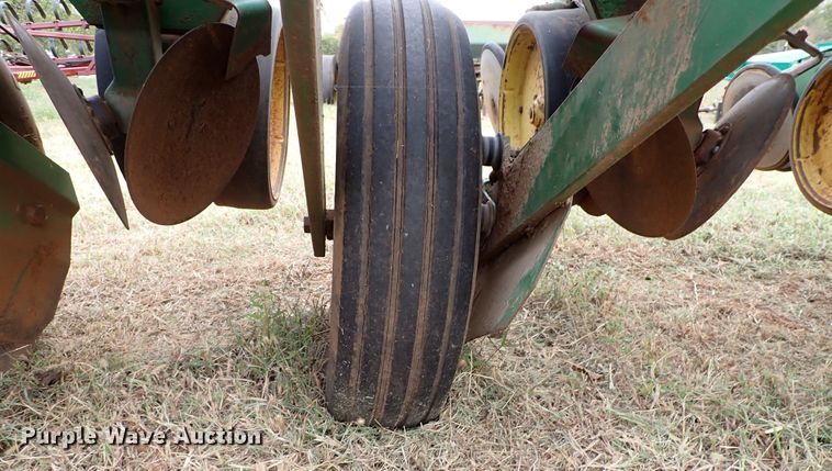 image for item IC9599 John Deere 7000  planter