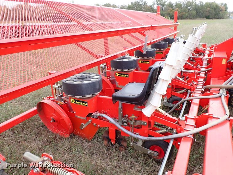 image for item IC9601 2019 Checchi & Magli 500917  transplanter