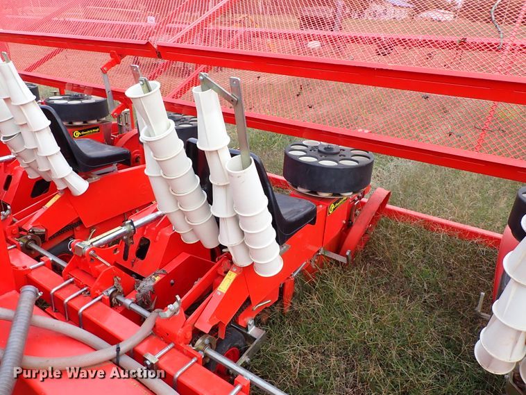 image for item IC9601 2019 Checchi & Magli 500917  transplanter