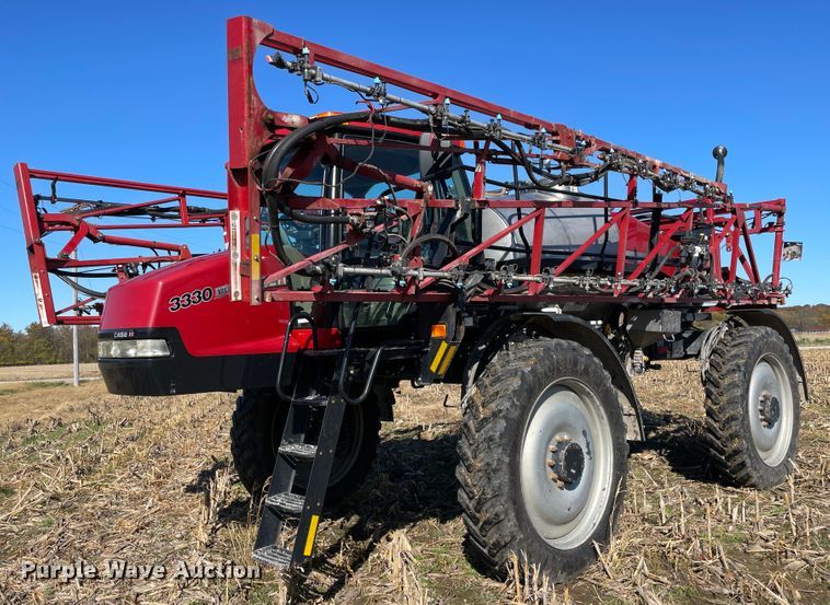 image for item ID9551 2011 Case IH Patriot 3330  sprayer