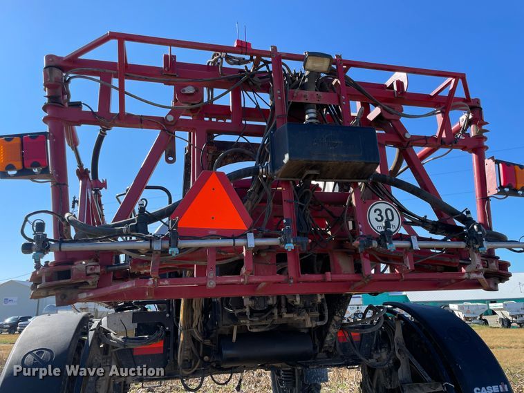 image for item ID9551 2011 Case IH Patriot 3330  sprayer