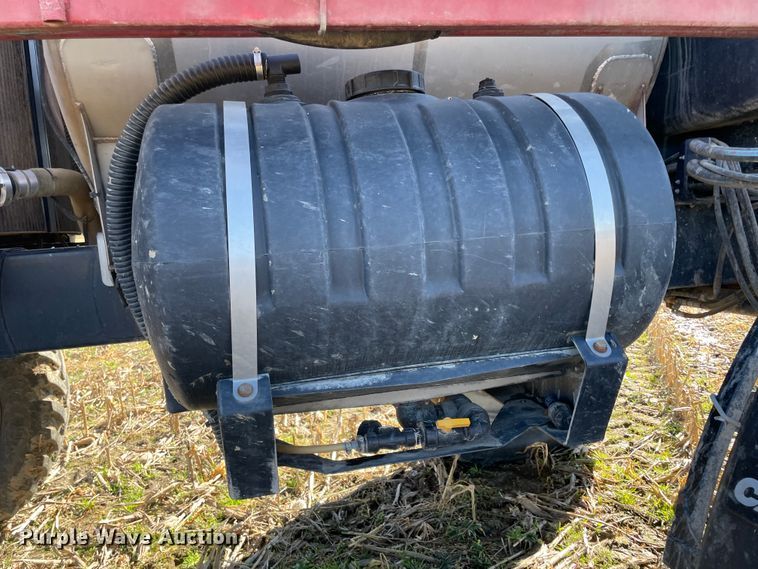 image for item ID9551 2011 Case IH Patriot 3330  sprayer