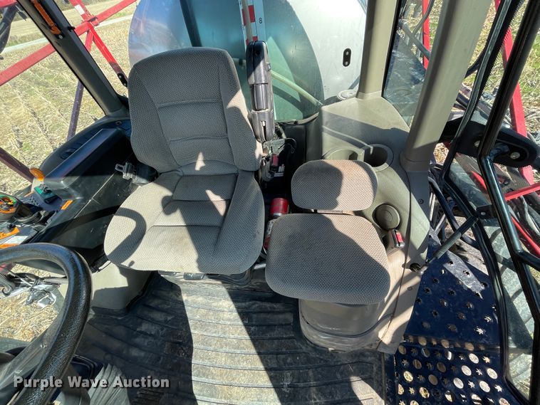 image for item ID9551 2011 Case IH Patriot 3330  sprayer