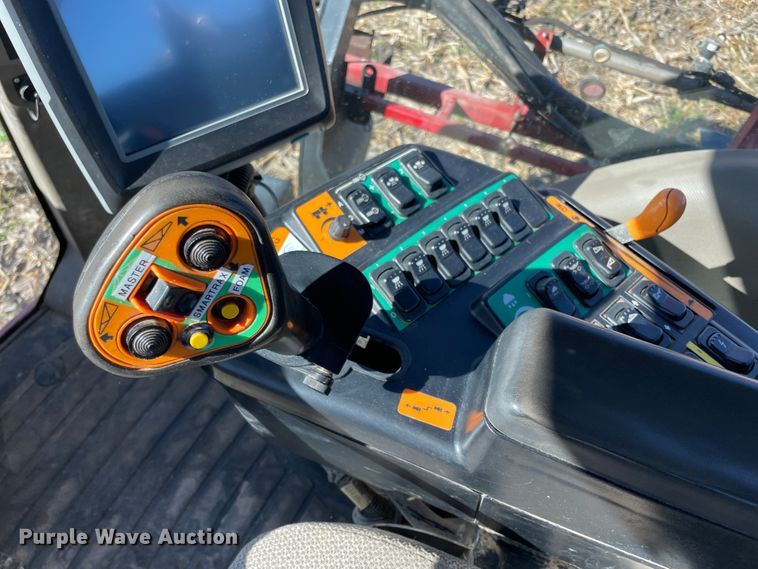 image for item ID9551 2011 Case IH Patriot 3330  sprayer