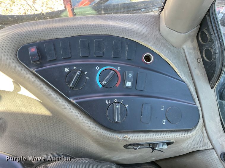 image for item ID9551 2011 Case IH Patriot 3330  sprayer