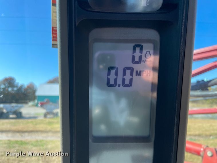 image for item ID9551 2011 Case IH Patriot 3330  sprayer